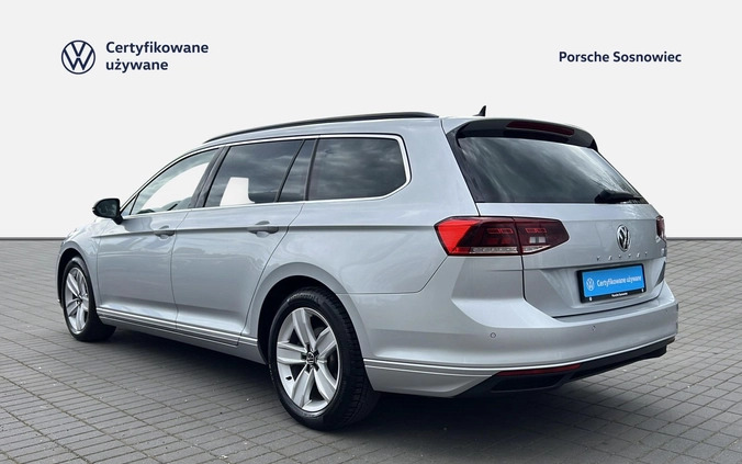 Volkswagen Passat cena 94800 przebieg: 123992, rok produkcji 2019 z Świeradów-Zdrój małe 562